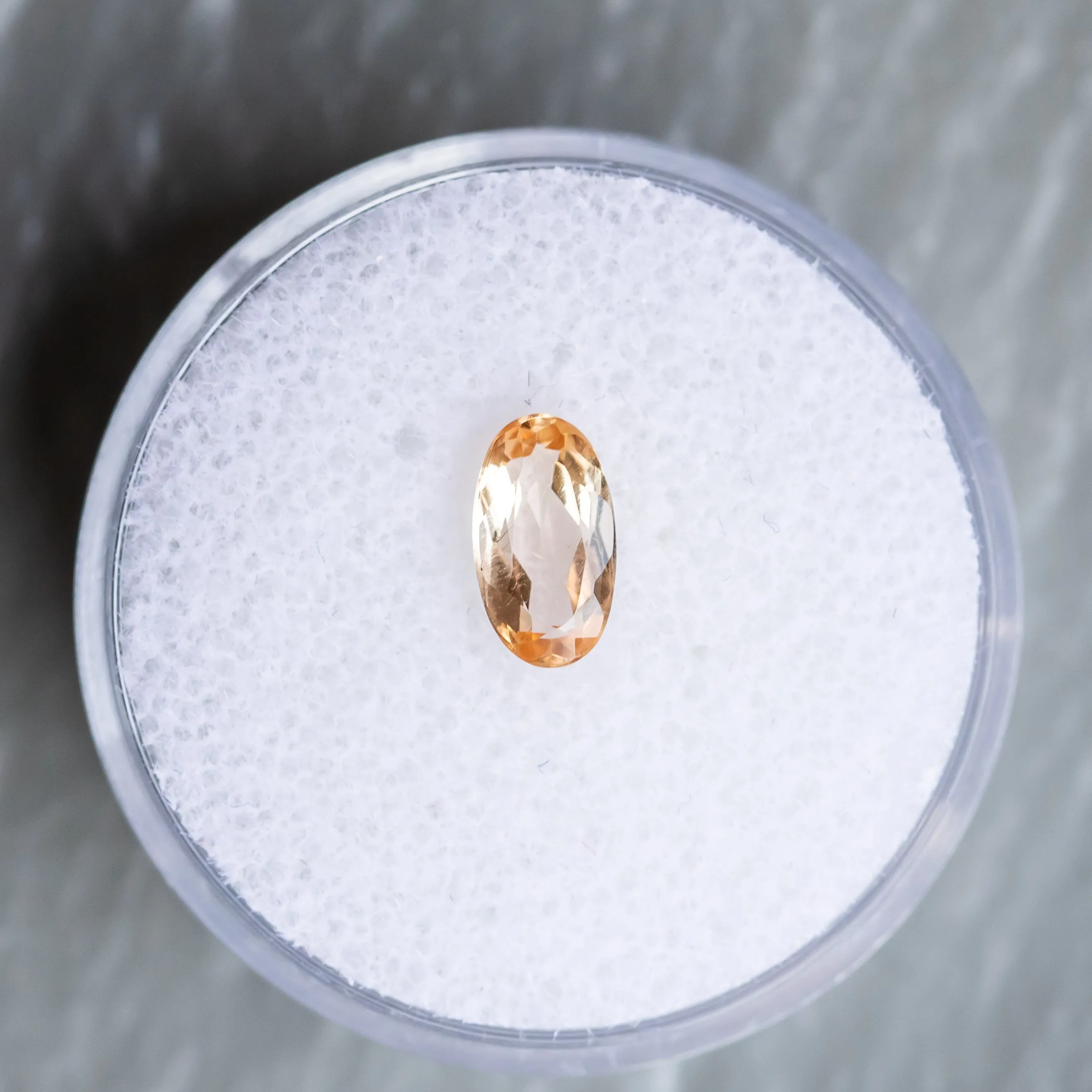 0.89CT OVAL MONTANA SAPPHIRE, PEACH, 8X4.5X2.79MM