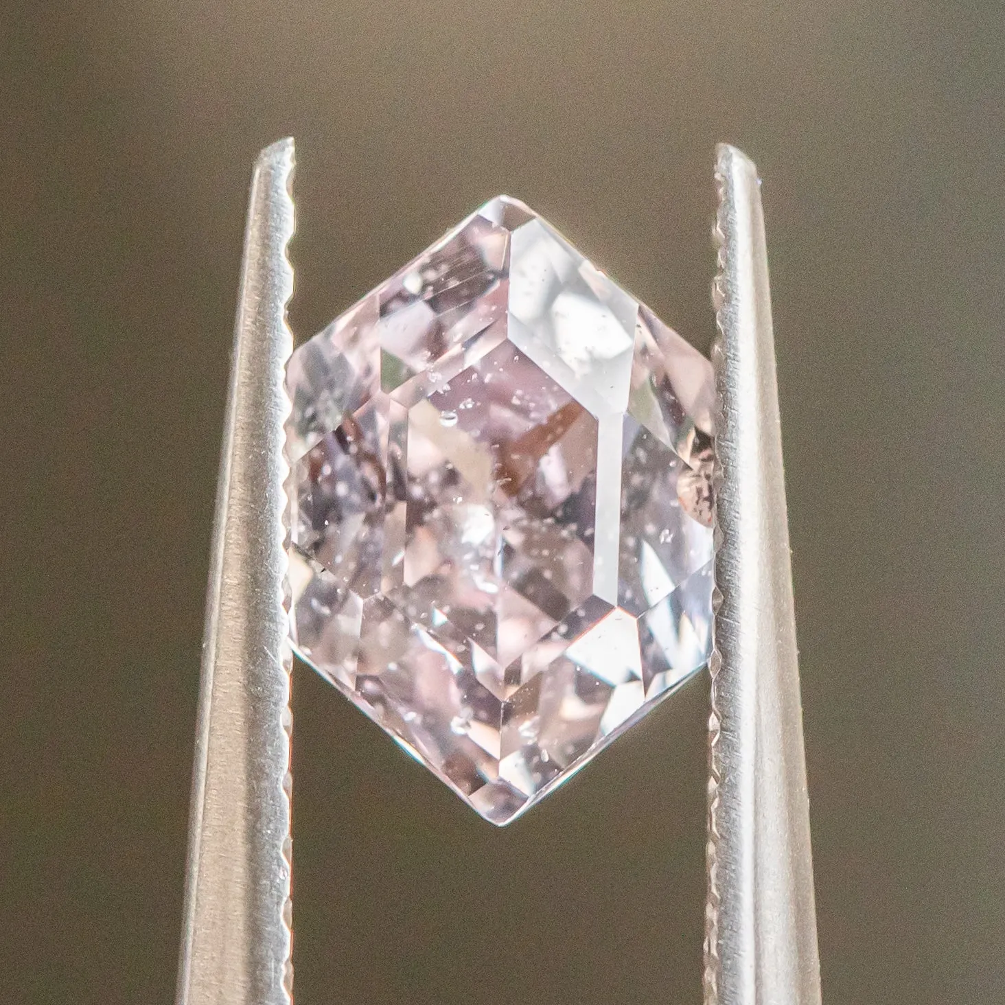 1.76CT ELONGATED HEXAGON SAPPHIRE, LIGHT PINK, 8.44X5.84X4.45MM, UNTREATED