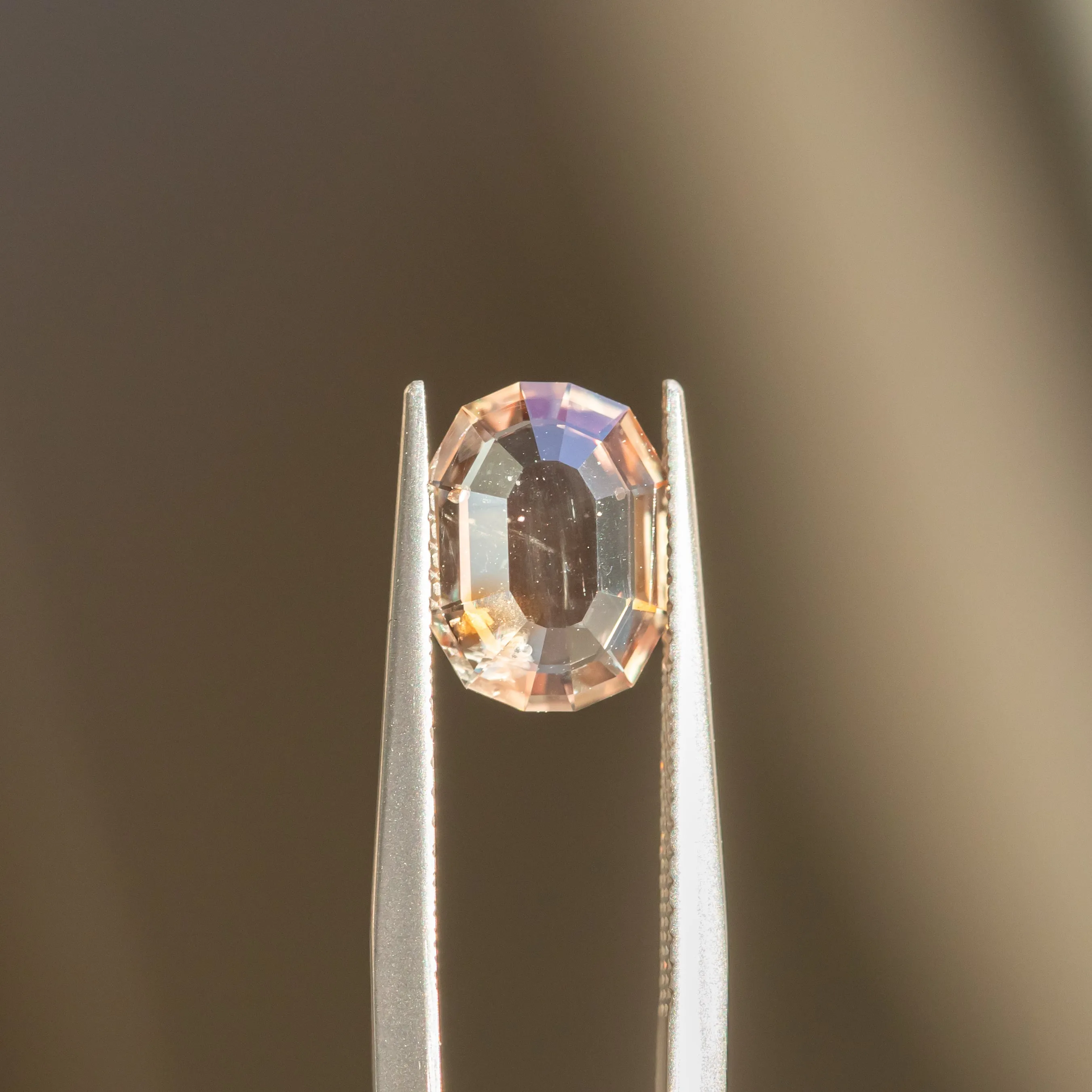 2.17CT PORTRAIT CUT MONTANA SAPPHIRE, SOFT PEACH WITH ORANGE, 9.75X7.45X2.73MM