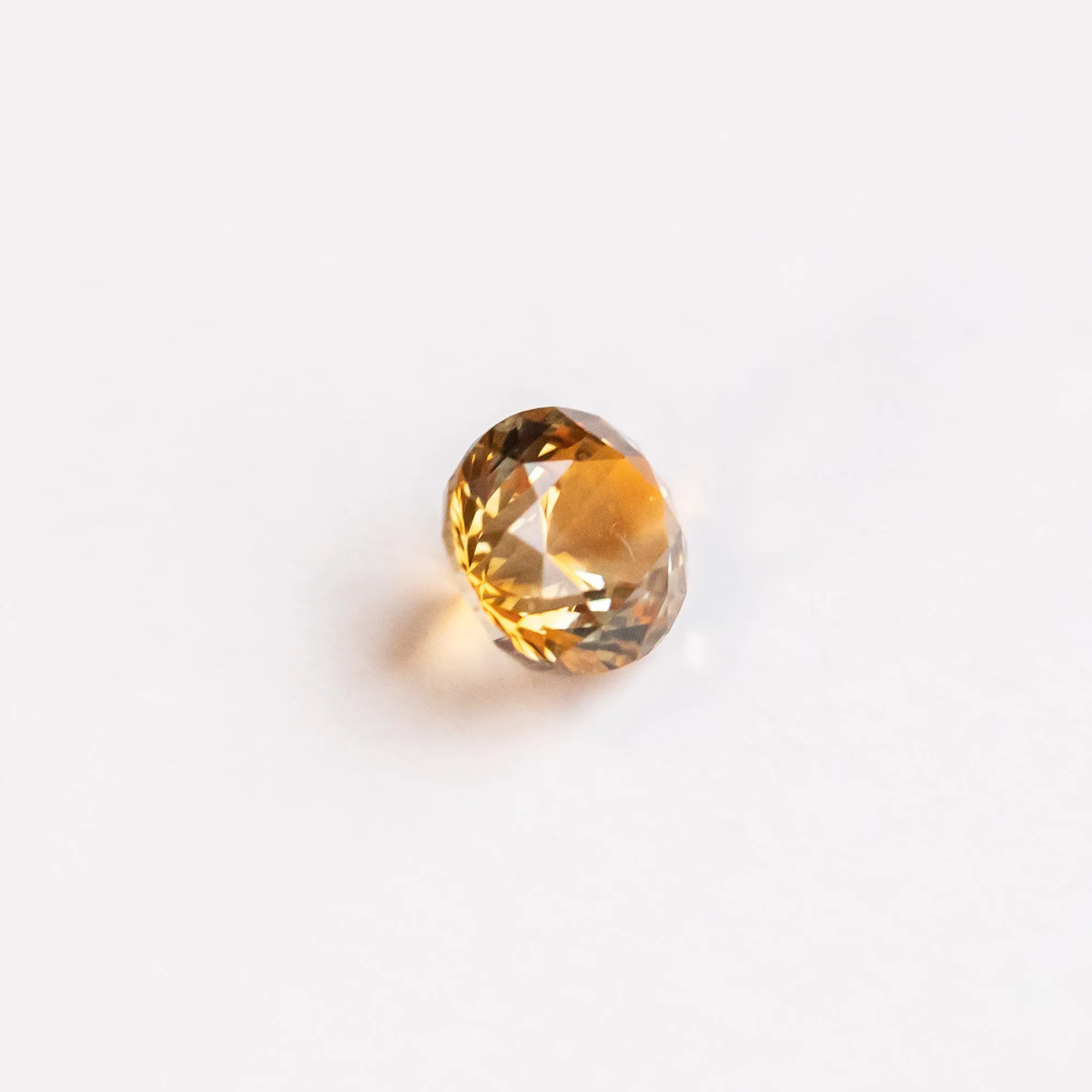 2.35CT OVAL PRECISION CUT MONTANA SAPPHIRE, BICOLOR PARTI ORANGE YELLOW CHAMPAGNE, 8.37X6.98MM