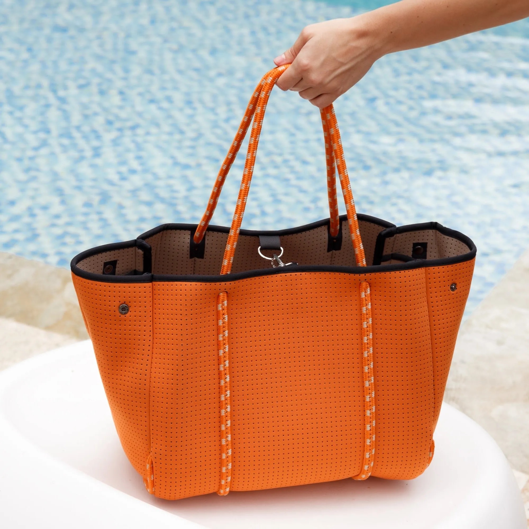 EVERYDAY TOTE NEON ORANGE